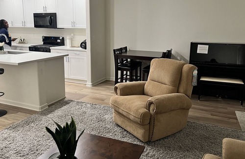 Rialto Condo | Newly Built 3Bd /2-1/2 Bath Condo 15 mins from NAS Center