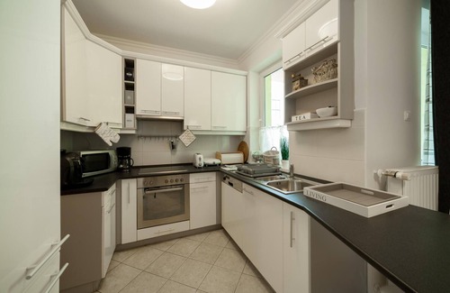 Terezvaros Apartment | Newly built apartment with a terrace in the heart of the city center