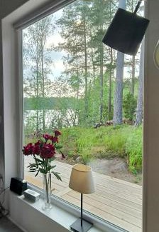 Karlsborg Municipality House | Newly Built Cottage By The Shore Of Lake Vättern