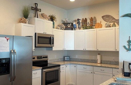 Rockport House | Newly built cottage with pool. Just minutes to the beach!