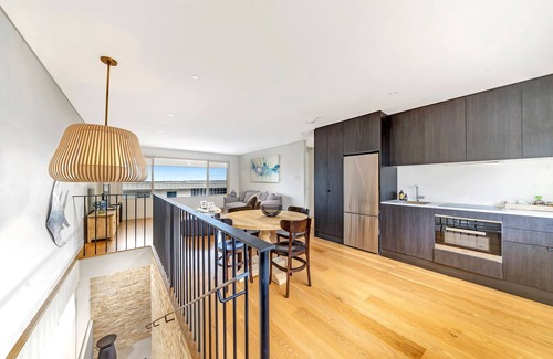Hyams Beach Apartment | Newly built luxurious 2BR apartment situated only minutes to the beach.