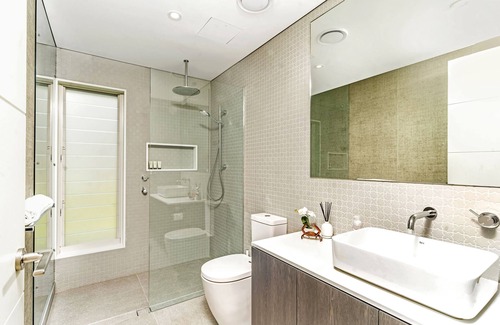 Hyams Beach Apartment | Newly built luxurious 2BR apartment situated only minutes to the beach.