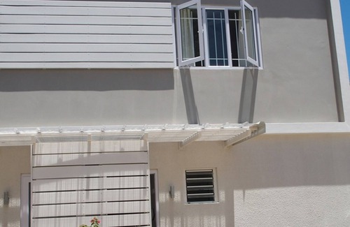 Roches Noires Villa | Newly built townhouse on the beach.