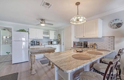 Goodland Apartment | Newly remodeled 1 bedroom suite in Goodland Fl. fishing island of Marco Island