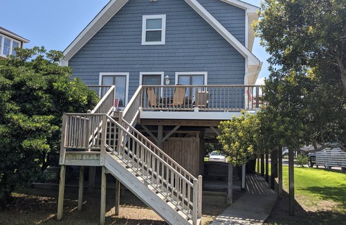 Nags Head House | Newly remodeled, 4 bedroom, spacious, home located right on the water