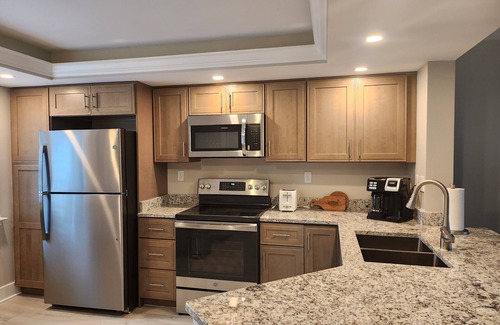 Sanibel Condo | Newly remodeled after hurrican Ian. Come relax and unwind!