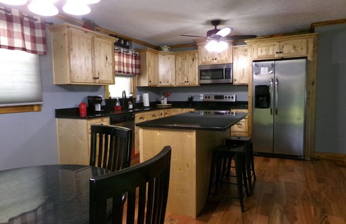 Columbia House | Newly remodeled home in quiet, country setting, while only 5 minutes from town.