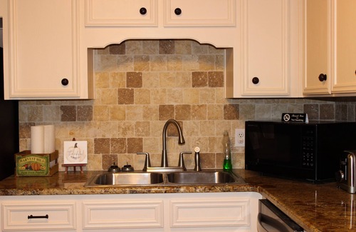 Temple Cottage | Newly remodeled, on beautiful acreage between Temple & Belton, gorgeous views