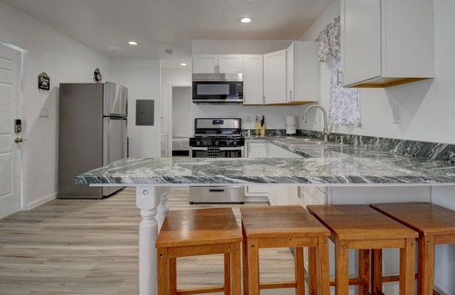 Raynolds Addition House | Newly Remodeled Private Casita