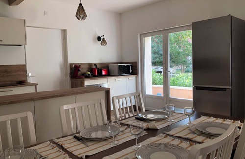 Cornillon-Confoux Apartment | Newly renovated 5 person gite with large shared swimming pool, large garden in Provence