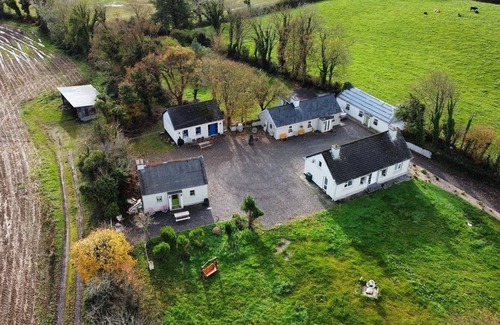 Shanavooneen Cottage | Newly renovated two ensuite bedroom cottage in Co. Clare