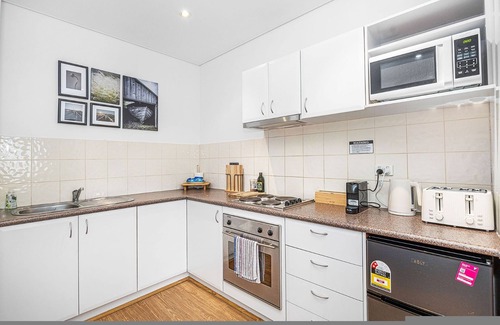 Perth Central Business District Apartment | Newly Renovated 1bdr in the CBD