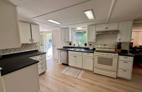 Camden Cottage | Newly renovated 2-bedroom cottage conveniently located with all the amenities!