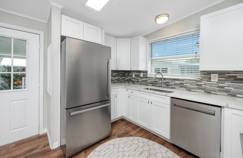 St. Petersburg - Clearwater House | Newly Renovated 2 Bed/2 Bath SF Home - 55+ Gated Community w/TONS of Ammenities