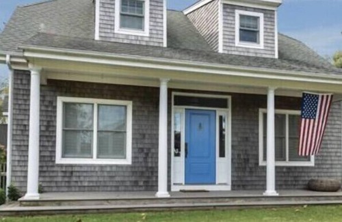 Culloden Shores House | Newly Renovated, 4BR home w/Private Bay Beach Rights