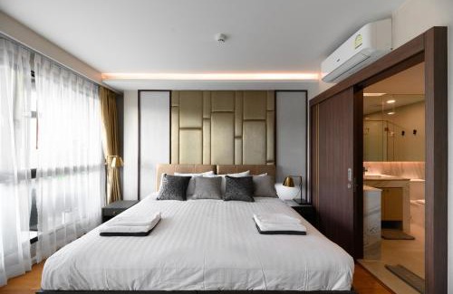 Cherngtalay Apartment | NEWLY RENOVATED apart in Mida Grande Resort by Phuket Sabay Rent - Surin Beachfront, Expansive Terrace and Pools