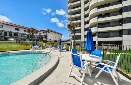 Daytona Beach Condo | Newly Renovated Beachfront Condo, steps from the ocean!