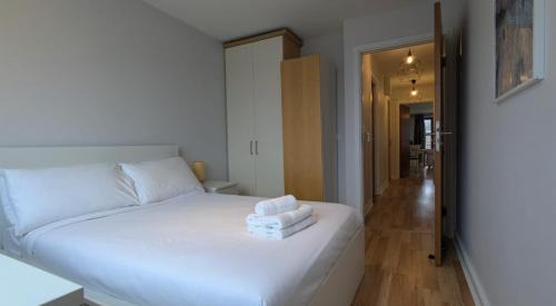 Ringsend Apartment | Newly Renovated D4 2BD The Aviva & Docklands