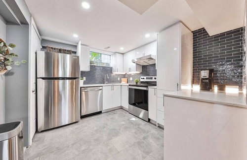 Hamilton Apartment | Newly renovated, homely 2 bedroom suite