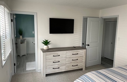 South End House | Newly Renovated House on the Bay in OCNJ