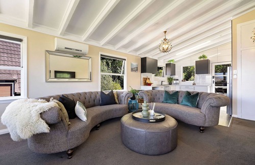 Queenstown Ski Chalet | Newly Renovated Luxurious Chalet- 41A Lomond Cress