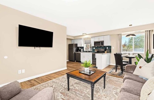 Roseville Apartment | Newly Renovated Near Downtown, Roseville