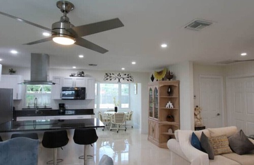 Golden Gate House | Newly renovated pool home in the heart of Naples