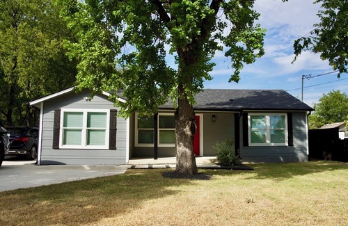 Austin House | Newly Renovated South Austin Home
