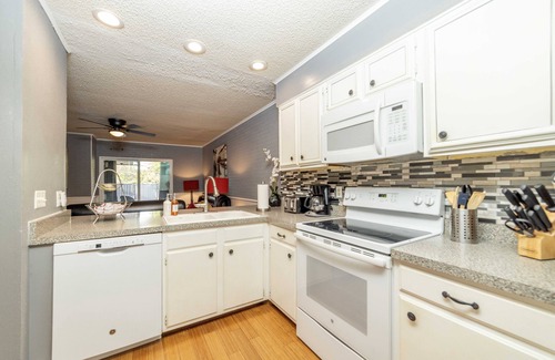 West San Antonio House | Newly Renovated Townhouse in a Great Location.