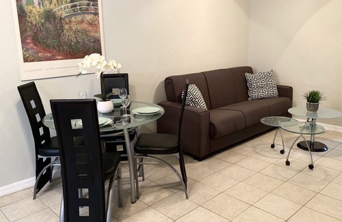 Southgate Cottage | Newly updated cottage close to Downtown and beach