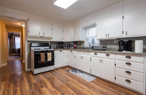 University Park House | Newly updated surrounded by nature