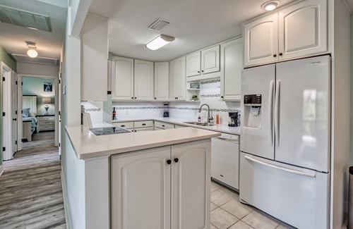 Fernandina Beach Condo | Newly Updated 2 Bed/1 Bath Condo - 3 Minute Walk to Beach - Best Deal Around!