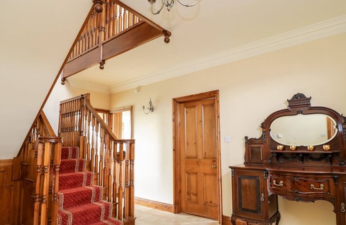 Canonbie Cottage | NEWTHWAITE HOUSE, family friendly, with hot tub in Canonbie