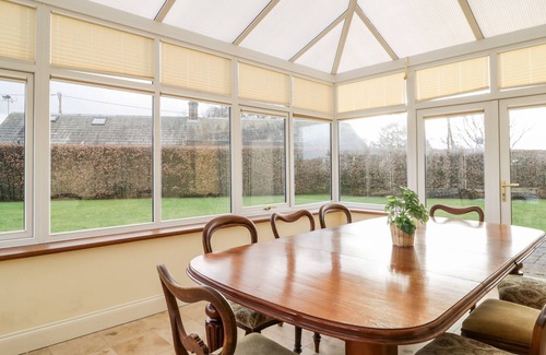Canonbie Cottage | NEWTHWAITE HOUSE, family friendly, with hot tub in Canonbie