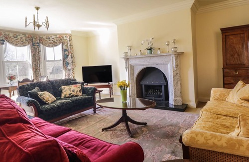 Canonbie Cottage | NEWTHWAITE HOUSE, family friendly, with hot tub in Canonbie