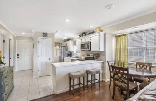 Indian Point Condo | Next to SDC & Table Rock Lake. 2 Beds 2 Baths. 20ft Patio. Full Size Kitchen.