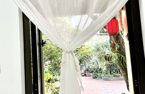 Dong Anh House | Ngôi Nhà Việt Ấm Cúng Hướng Sân Vườn Giường Cỡ Queen