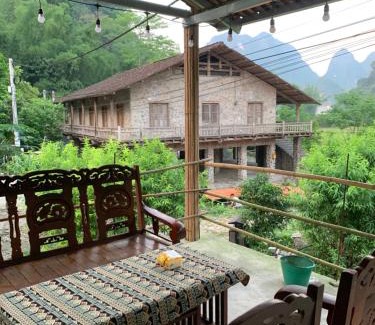 Trung Khanh House | Nhà Cổ Bản Giốc Homestay - Làng đá Khuổi Ky