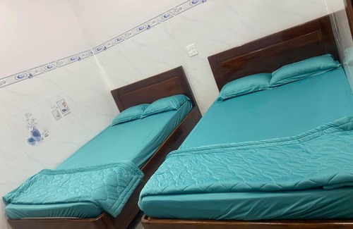 Ba To Hotel | Nhà nghỉ Hoàng Gia