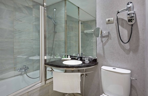 Deustuko San Pedro-Erribera Hotel | NH Bilbao Deusto