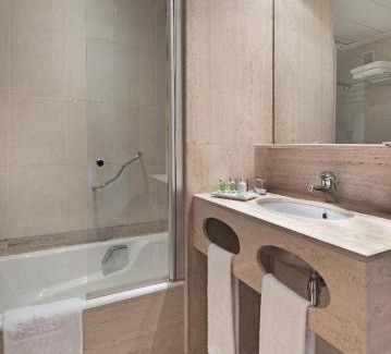 Valencia City Centre Hotel | NH Valencia Center