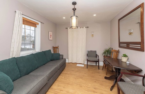 Niagara Falls House | Niagara Falls' Guest Suite