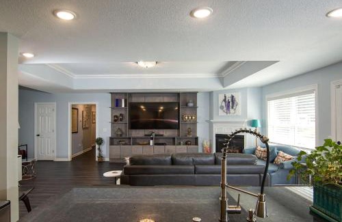 Bentonville - Fayetteville House | Niagara Retreat in the Heart of NWA