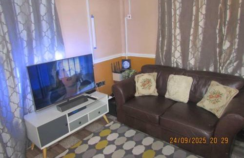 Freetown Apartment | Nic's Inn