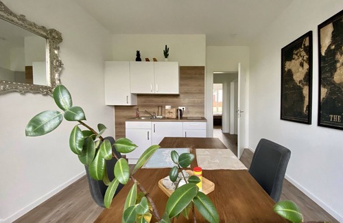 Mechernich Apartment | Nice 1-room apartment with box spring bed and separate kitchenette
