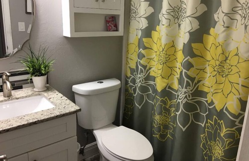 Golden Gate Condo | Nice 2 bedroom and 2 bath condo for rent-monthly renters only please