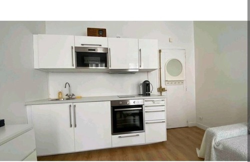 Enfants-Rouges Apartment | Nice 2 room apartment in Le Marais