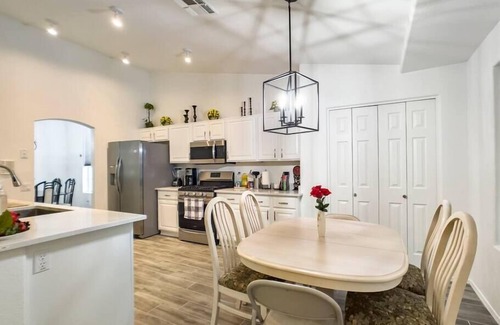 Chandler House | Nice! 5 Bedroom Single-Story Chandler Home