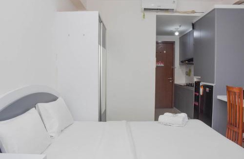 East Jakarta Apartment | Nice and Comfy Studio Apartment at Signature Park Grande By Travelio