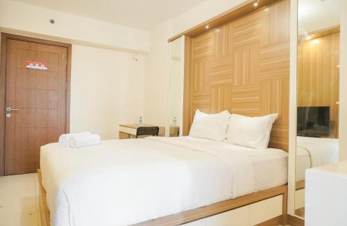 Depok Apartment | Nice and Cozy Studio at Cinere Resort Apartment By Travelio
